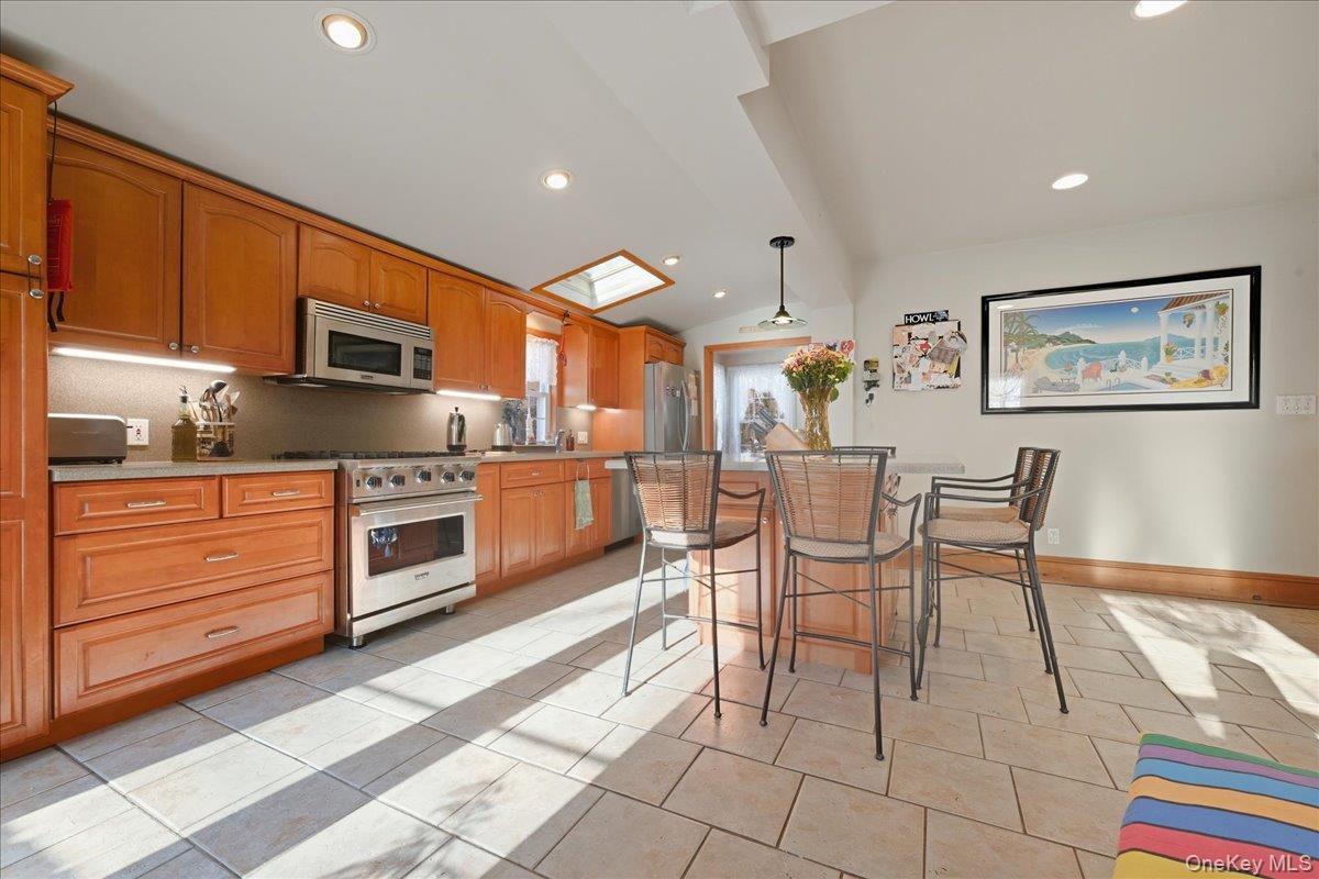 11 Muriel Road Port Washington, NY 11050 - Photo 20 of 47