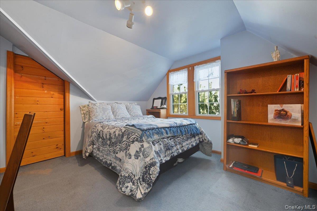 11 Muriel Road Port Washington, NY 11050 - Photo 32 of 47