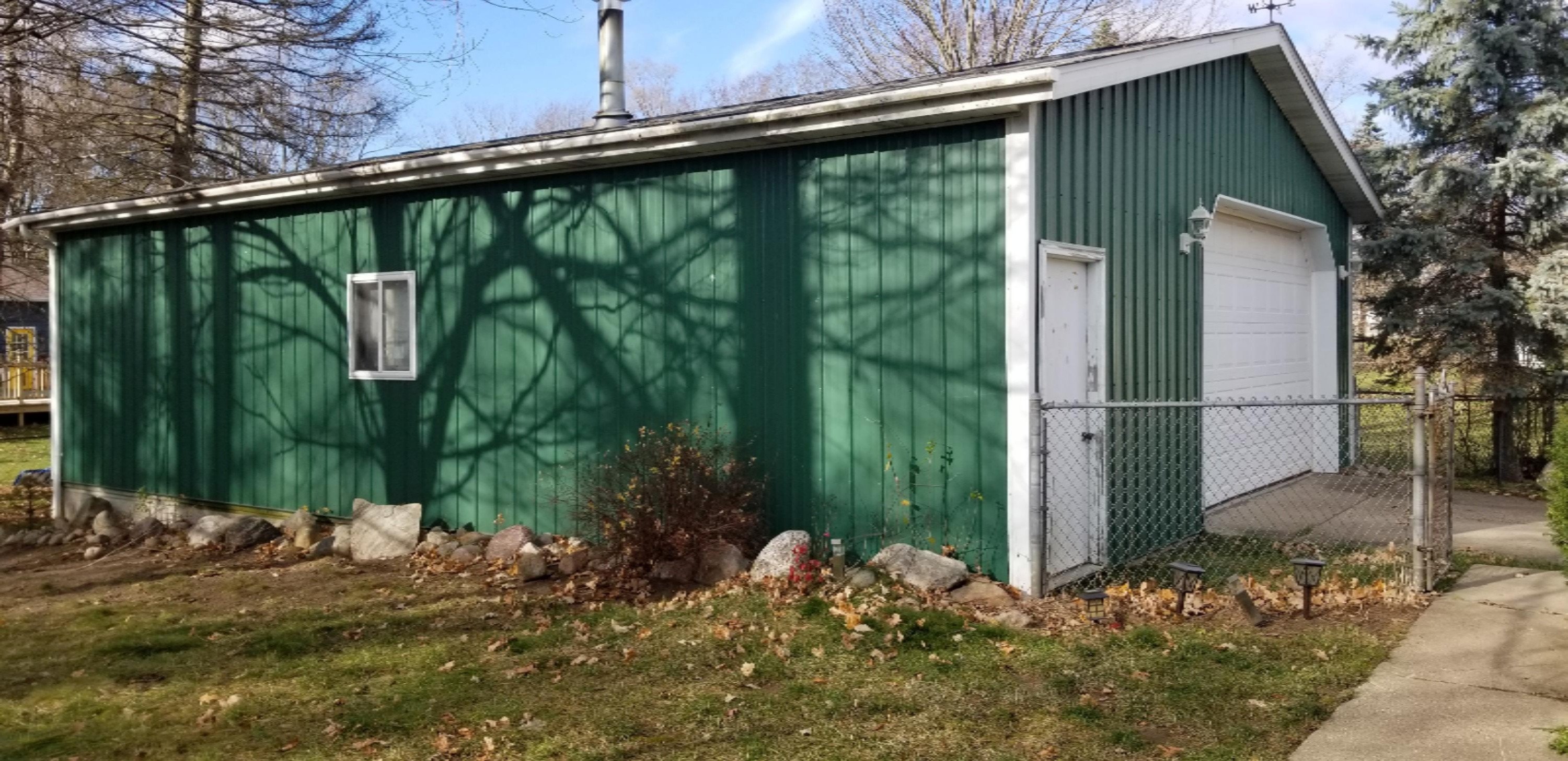 355 North 28th Street Springfield, MI 49037 - Photo 3 of 27 20201201_134017