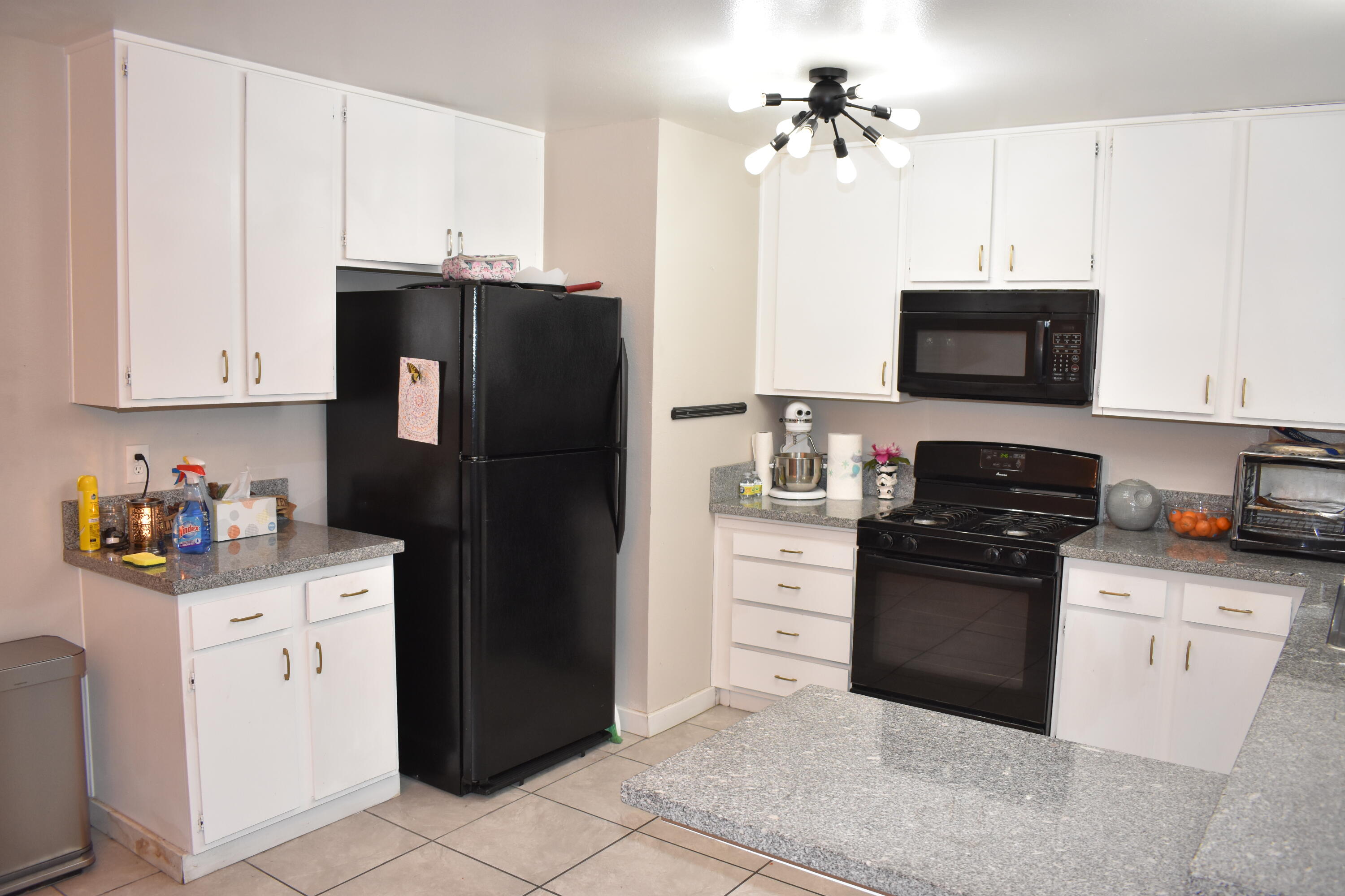 39008 Dianron Road Palmdale, CA 93551 - Photo 7 of 17 Dianron2H