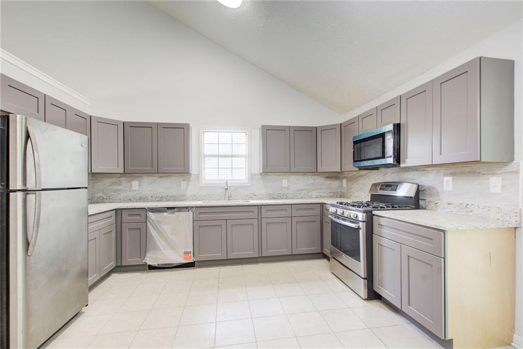 3499 Sweetgum Lane Decatur, GA 30032 - Photo 9 of 32 Gallery Image 9