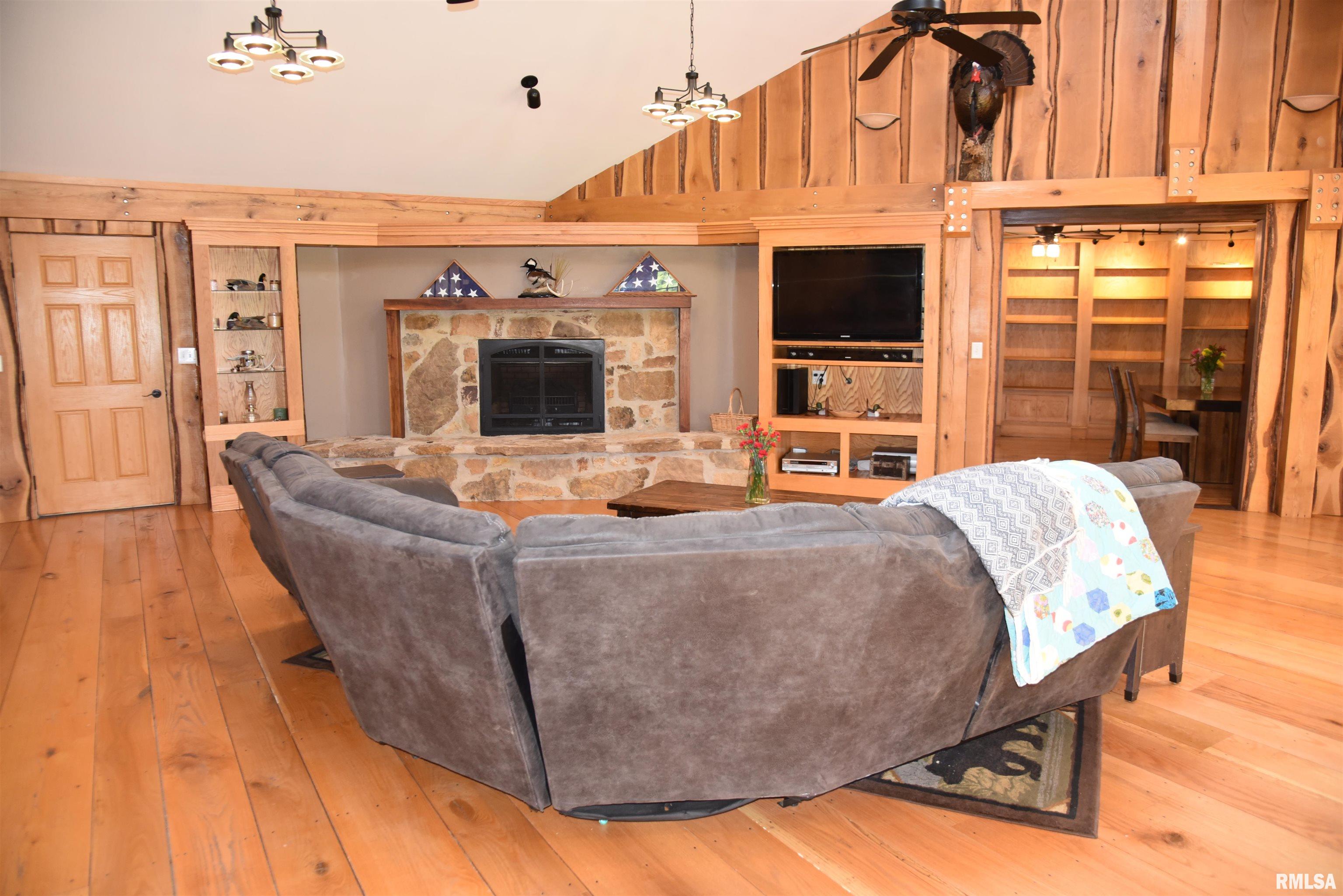 1160 Springville Hill Road Jonesboro, IL 62952 - Photo 16 of 100 Gallery Image 16