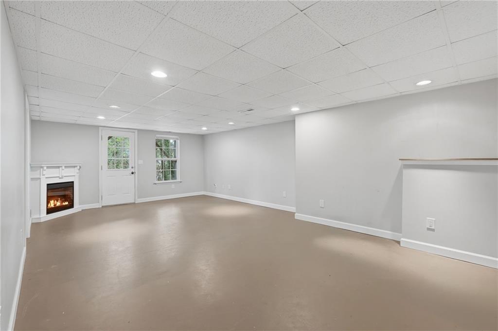 694 Shore View Lithonia, GA 30058 - Photo 26 of 39