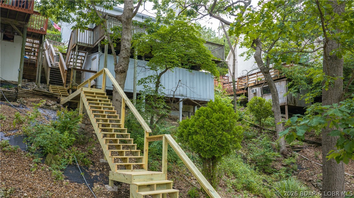 57 Arrowhead Beach Road Lake Ozark, MO 65049 - Photo 13 of 32