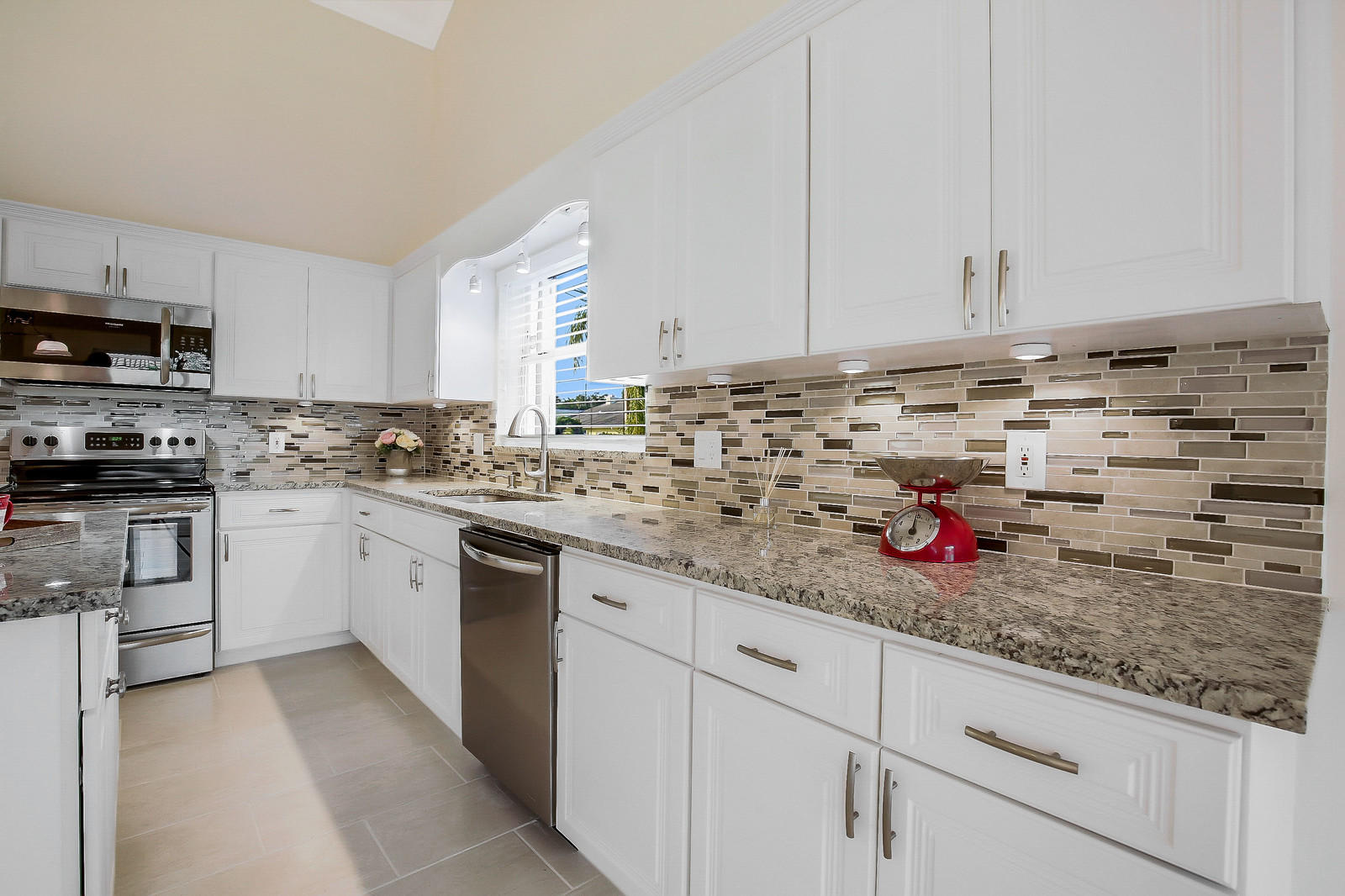 251 Northwest 69th Street Boca Raton, FL 33487 - Photo 14 of 39 07_image-6_mls