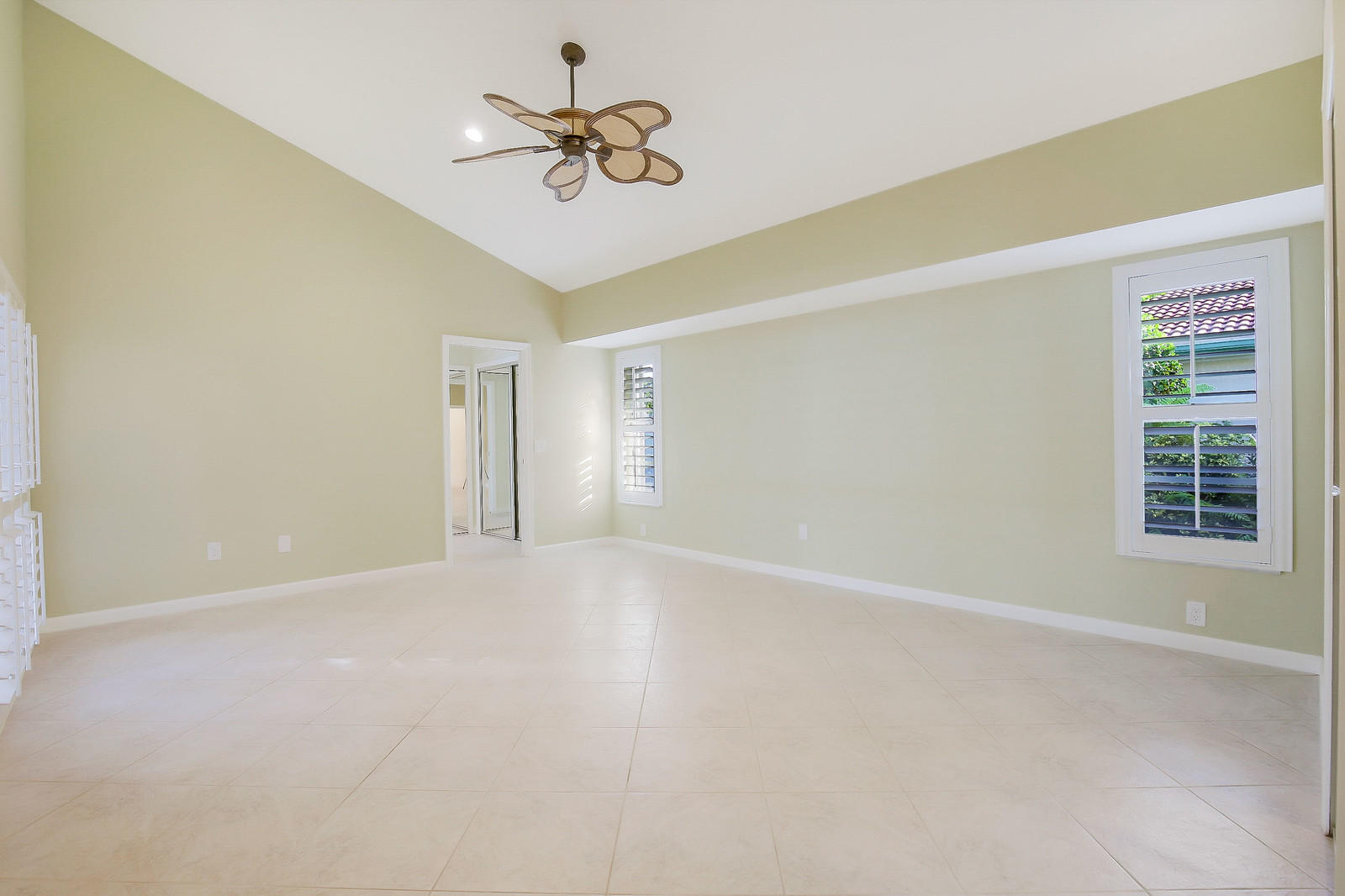 251 Northwest 69th Street Boca Raton, FL 33487 - Photo 24 of 39 11_image-10_mls