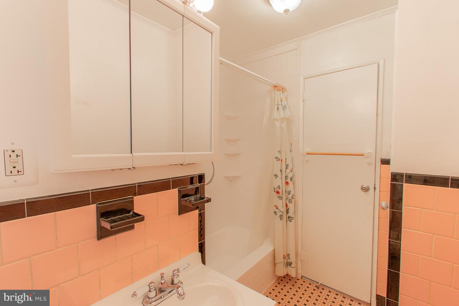 103 Oakmere Road Owings Mills, MD 21117 - Photo 13 of 25 Bath