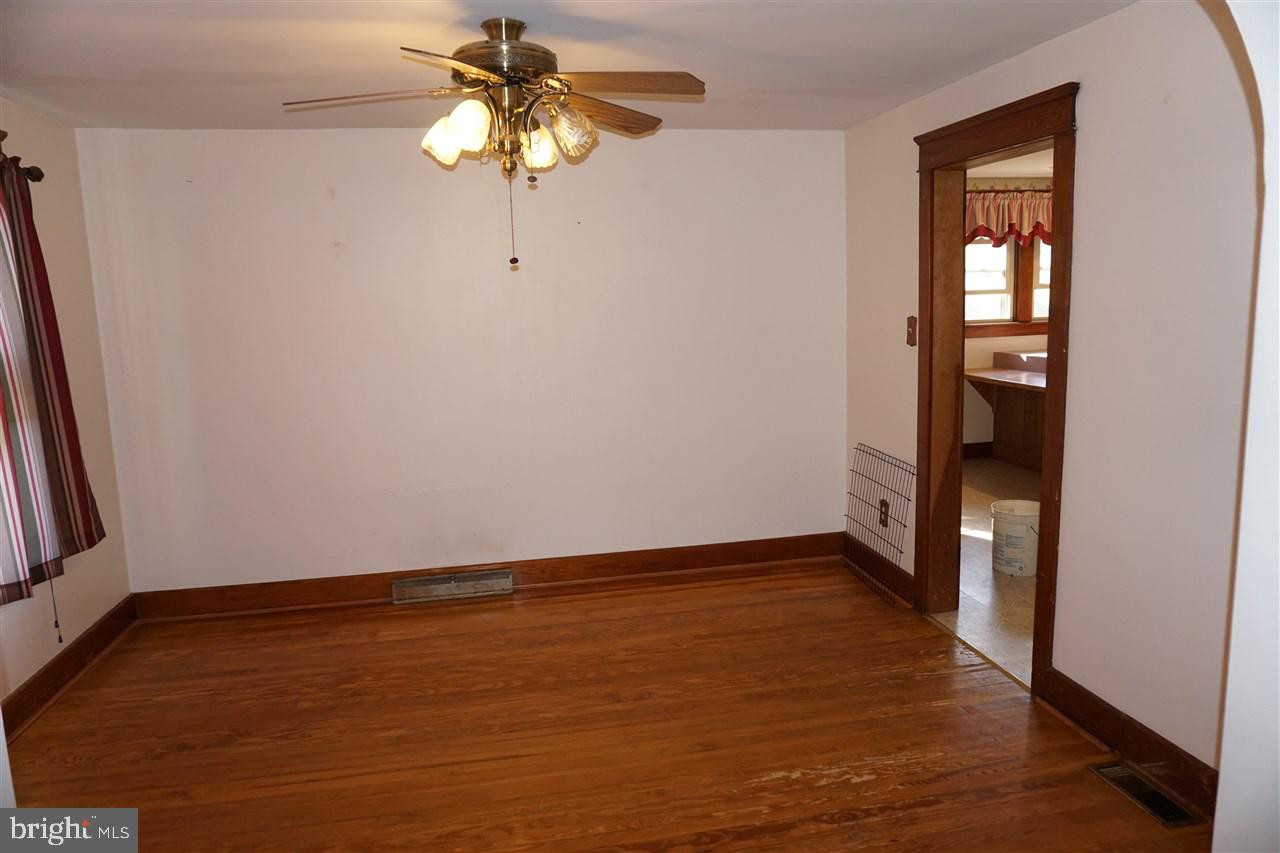 5708 Pigeon Hill Road Spring Grove, PA 17362 - Photo 14 of 26