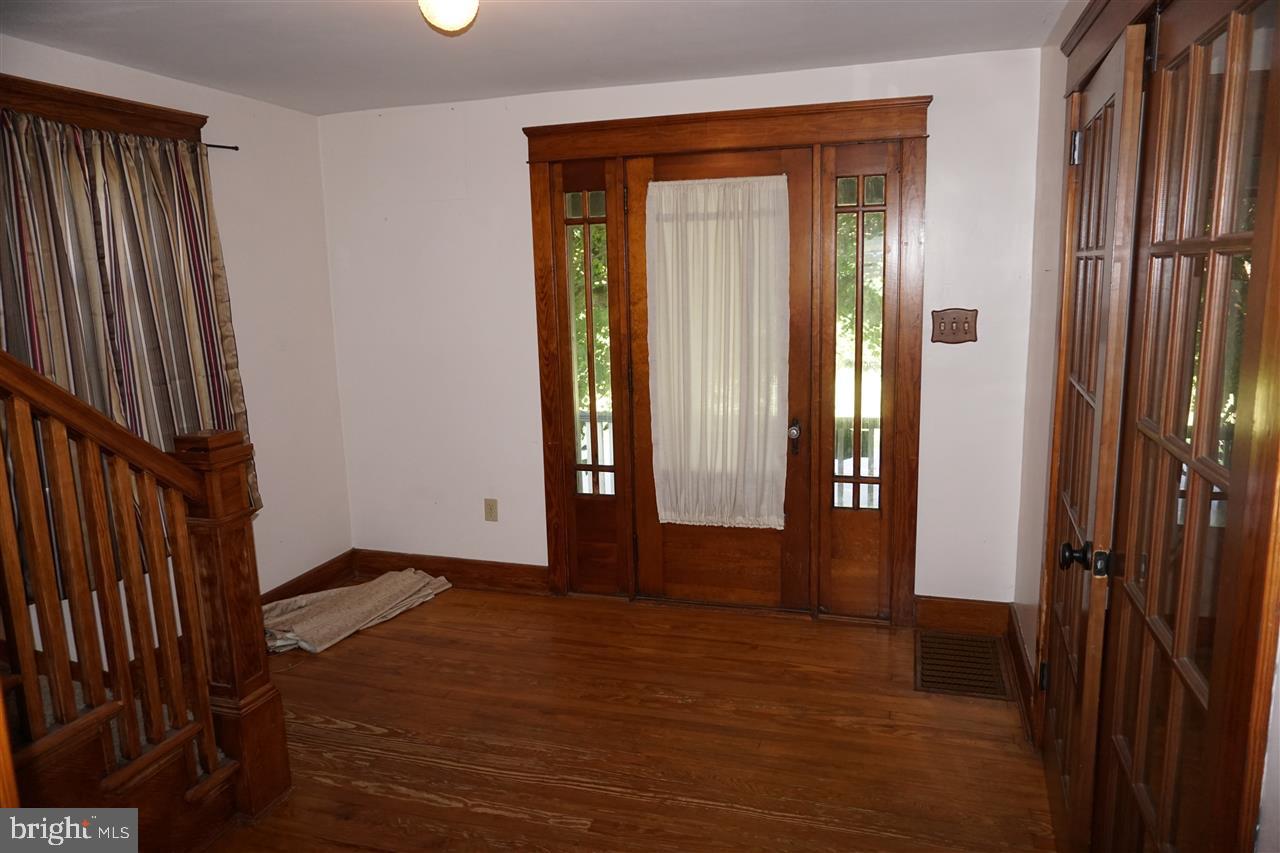 5708 Pigeon Hill Road Spring Grove, PA 17362 - Photo 8 of 26