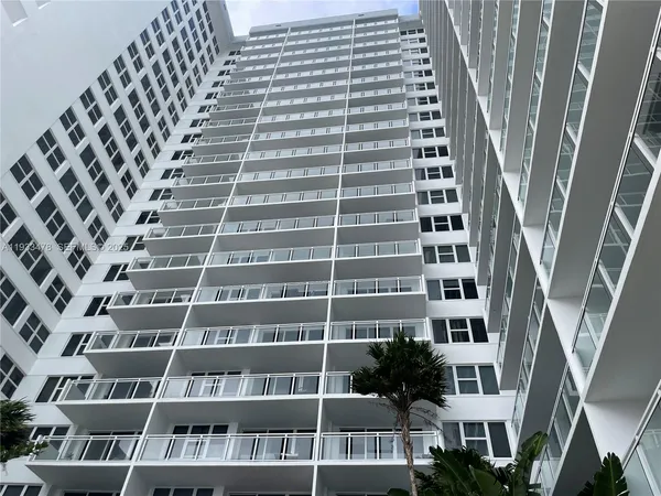 $4,100 | 2030 South Ocean Drive, Unit 805, Hallandale Beach, FL 33009