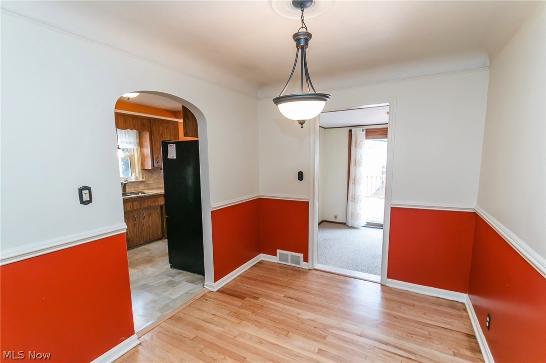 1097 Avondale Road Cleveland, OH 44121 - Photo 8 of 25 Gallery Image 8