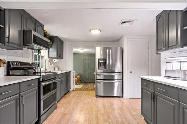 $540,000 | 48 Rowe Avenue, Warwick, RI 02889