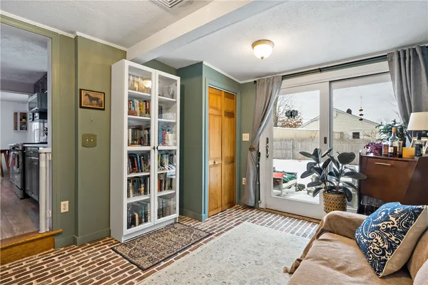 $540,000 | 48 Rowe Avenue, Warwick, RI 02889