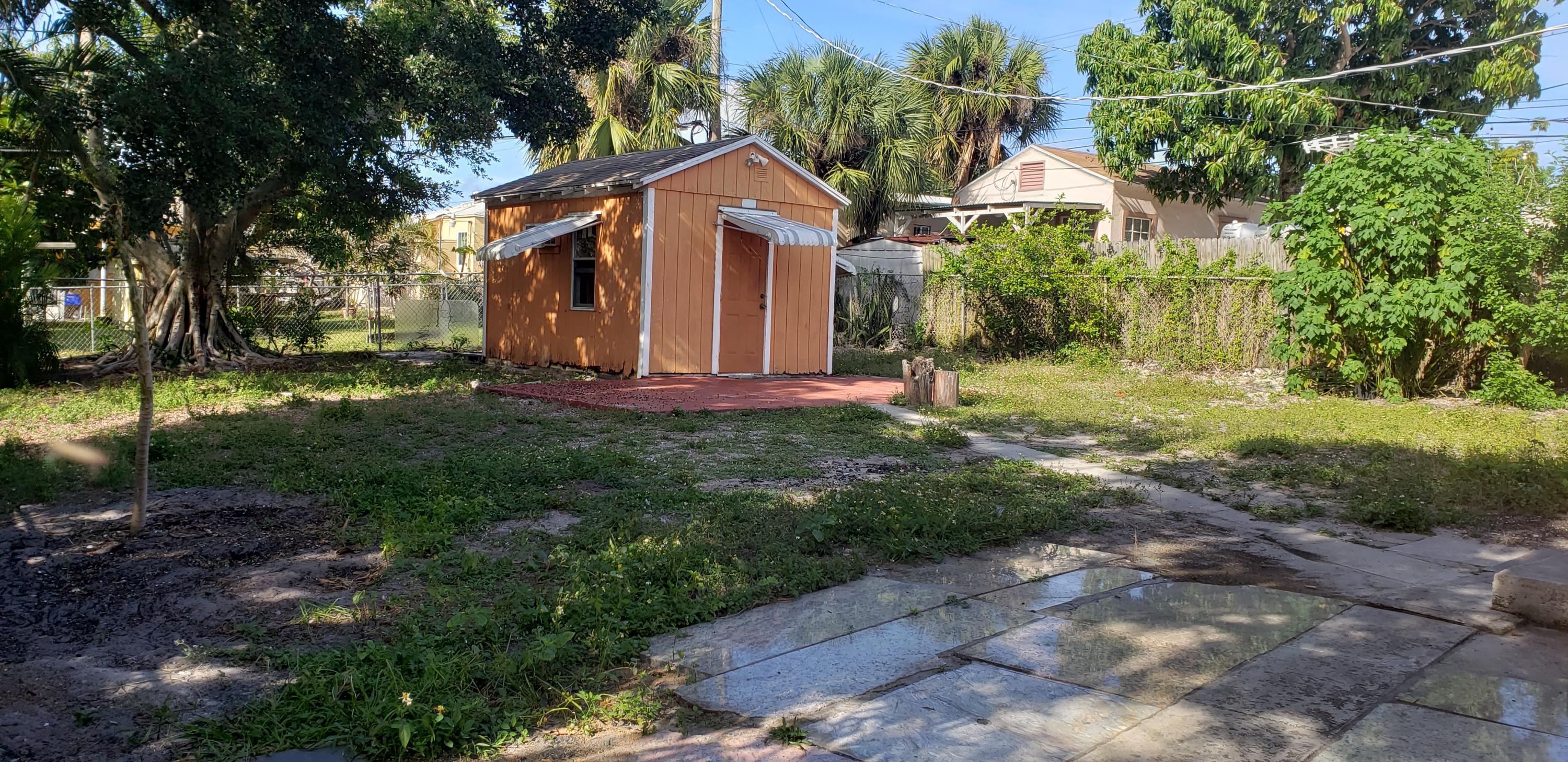 807 Hampton Road West Palm Beach, FL 33405 - Photo 14 of 21 20190408_170010