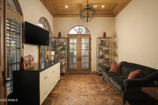 $14,295,000 | 10947 East Wingspan Way, Scottsdale, AZ 85255