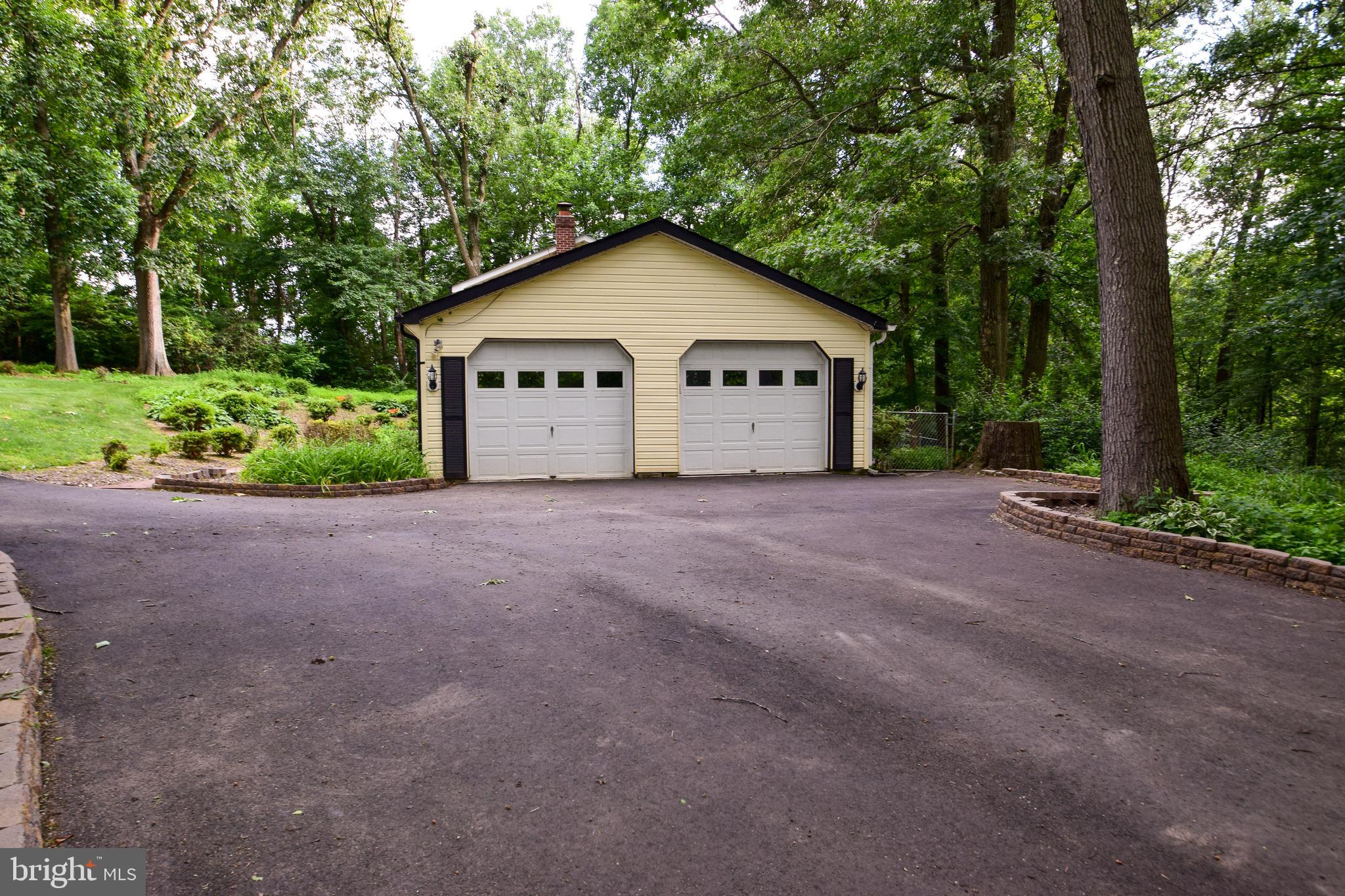 204 Jones Road Fawn Grove, PA 17321 - Photo 39 of 44 Gallery Image 39