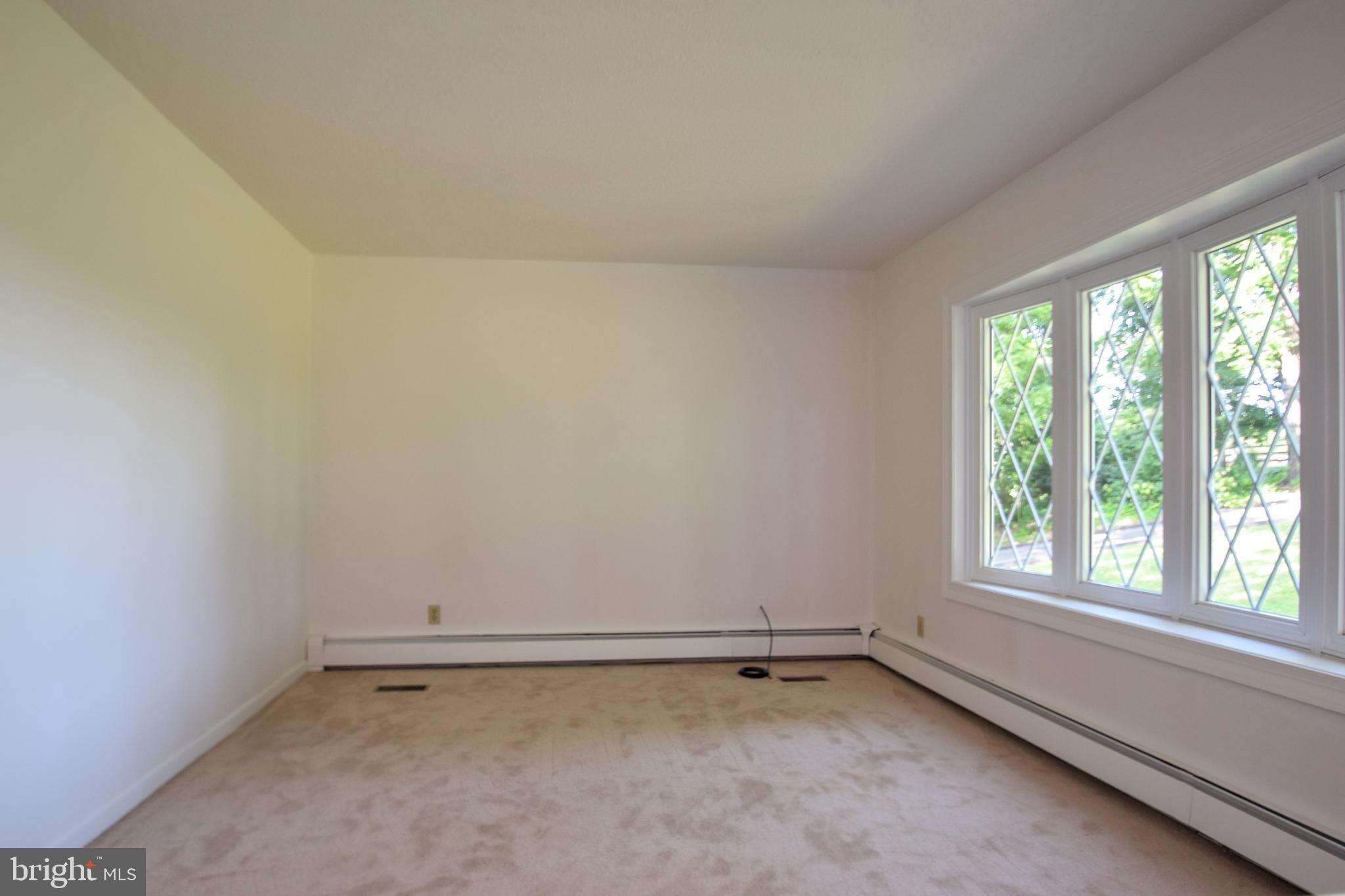 204 Jones Road Fawn Grove, PA 17321 - Photo 6 of 44 Gallery Image 6