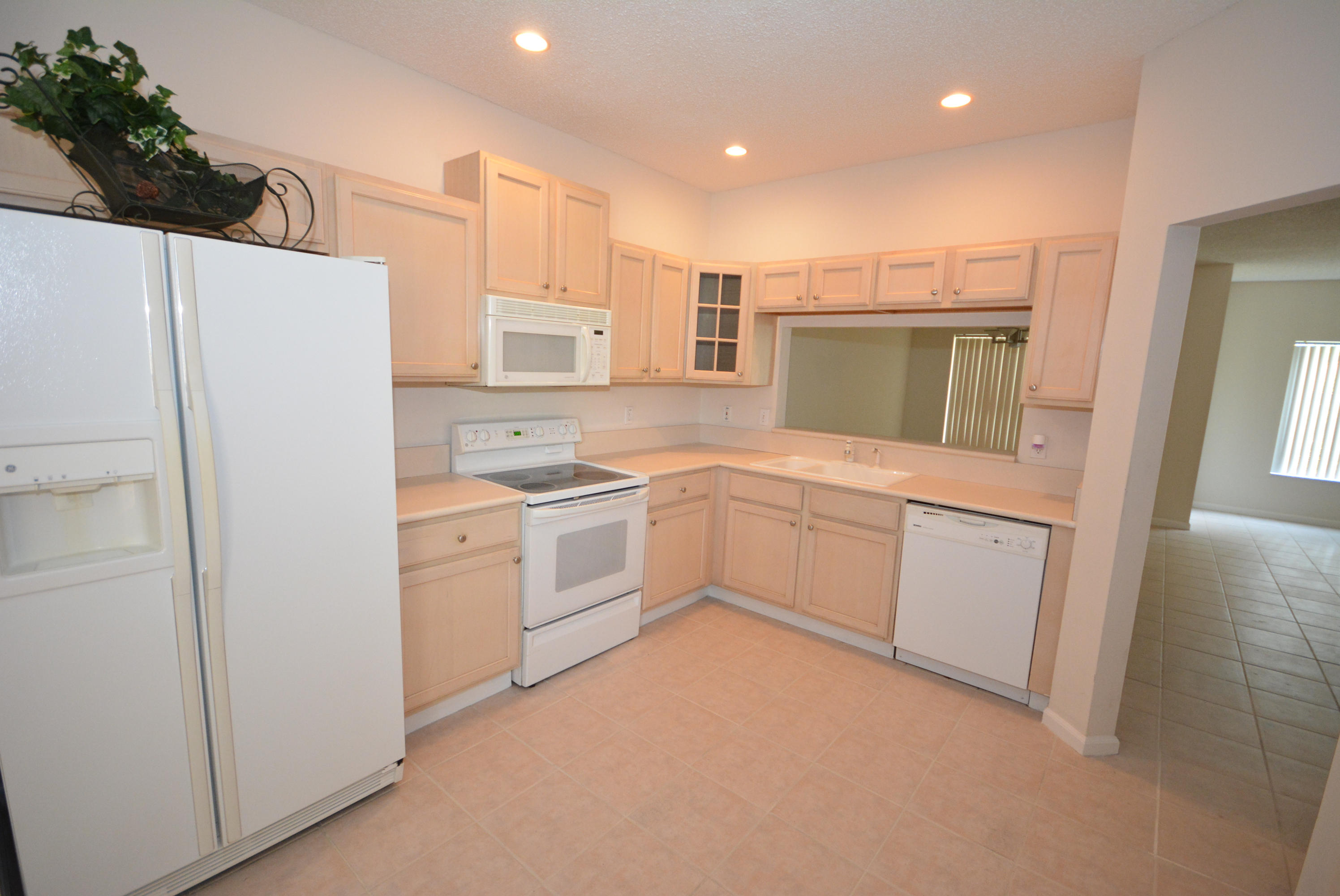 21222 Vía Eden Boca Raton, FL 33433 - Photo 8 of 28 EBF_5665