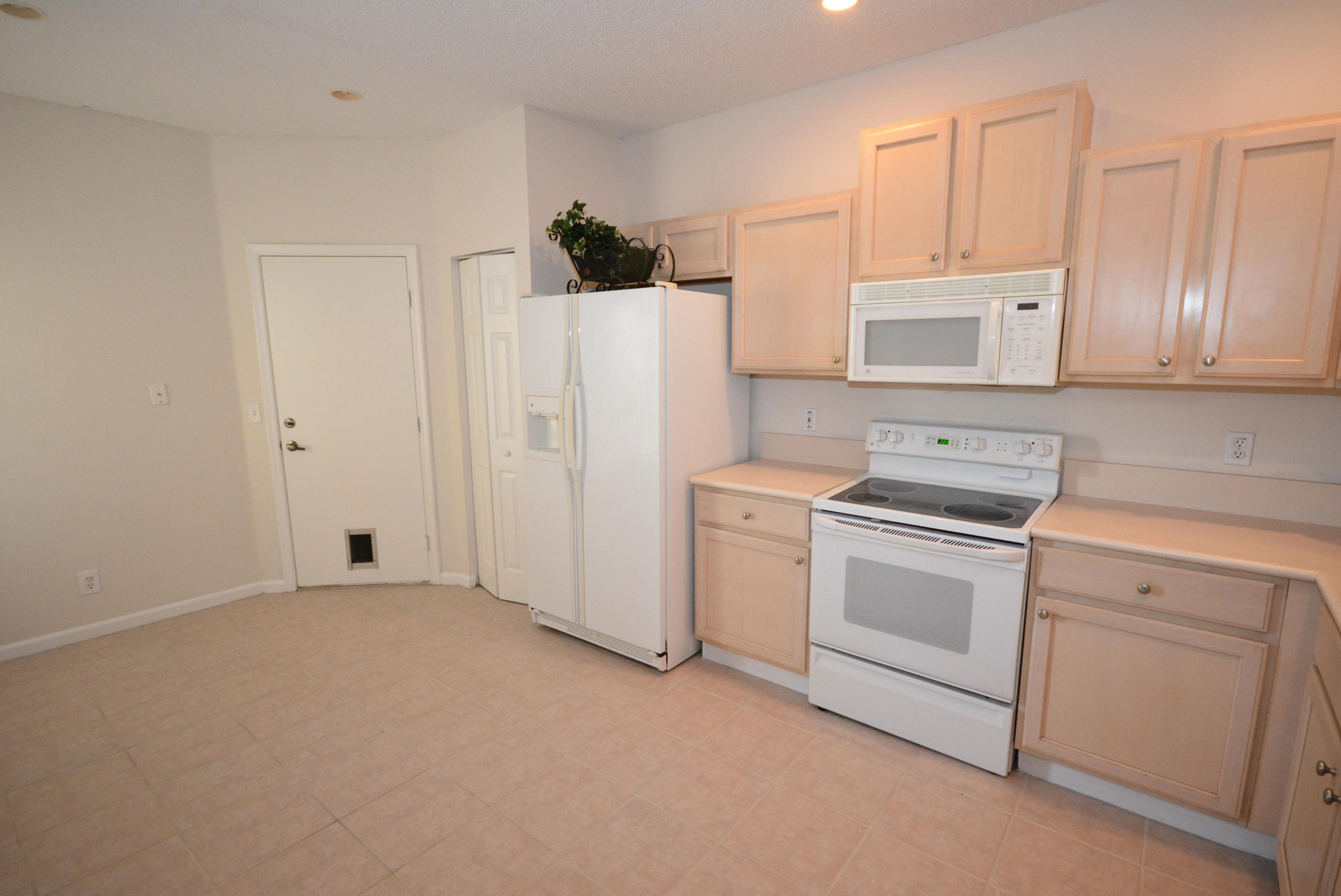 21222 Vía Eden Boca Raton, FL 33433 - Photo 9 of 28 EBF_5663