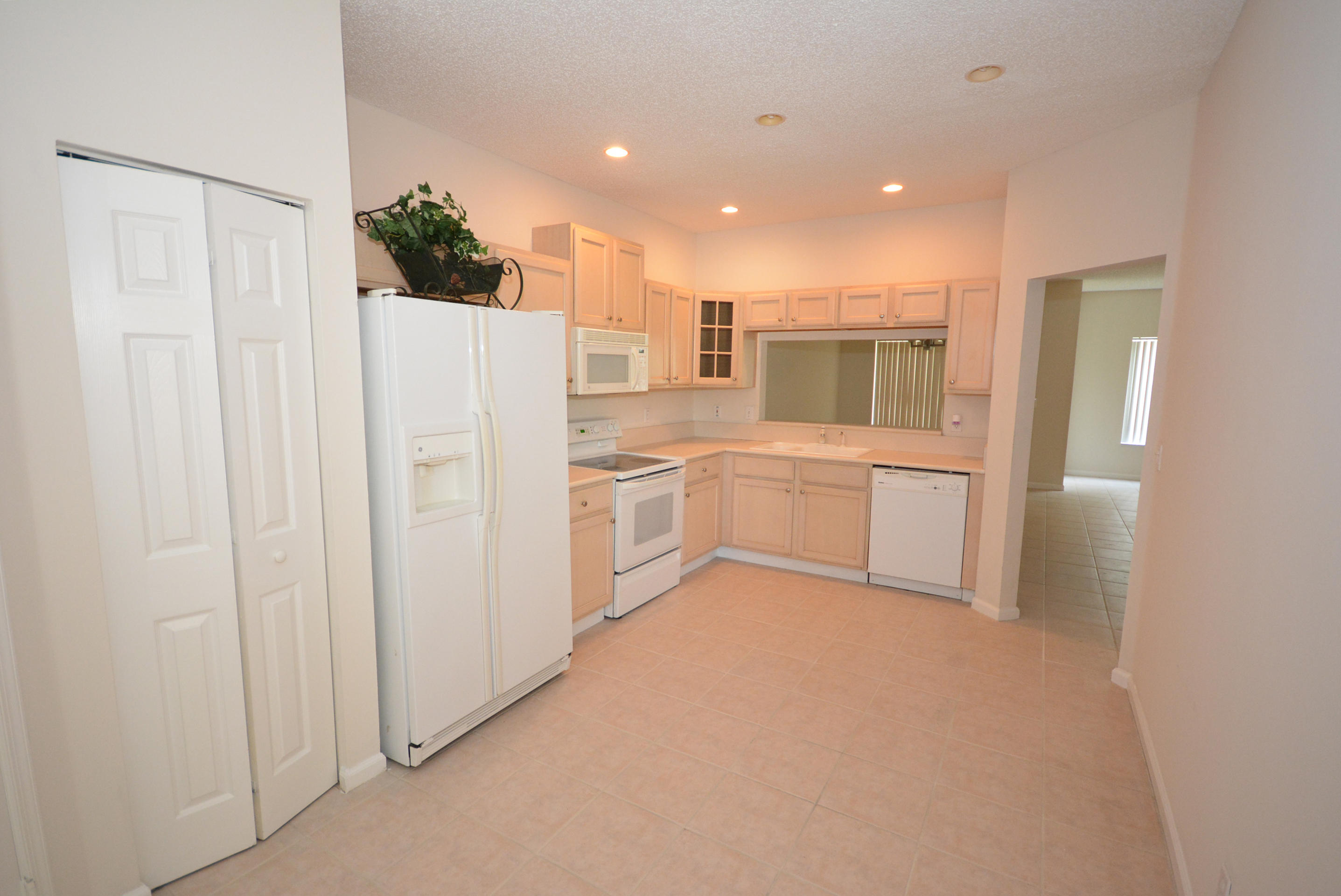 21222 Vía Eden Boca Raton, FL 33433 - Photo 10 of 28 EBF_5664
