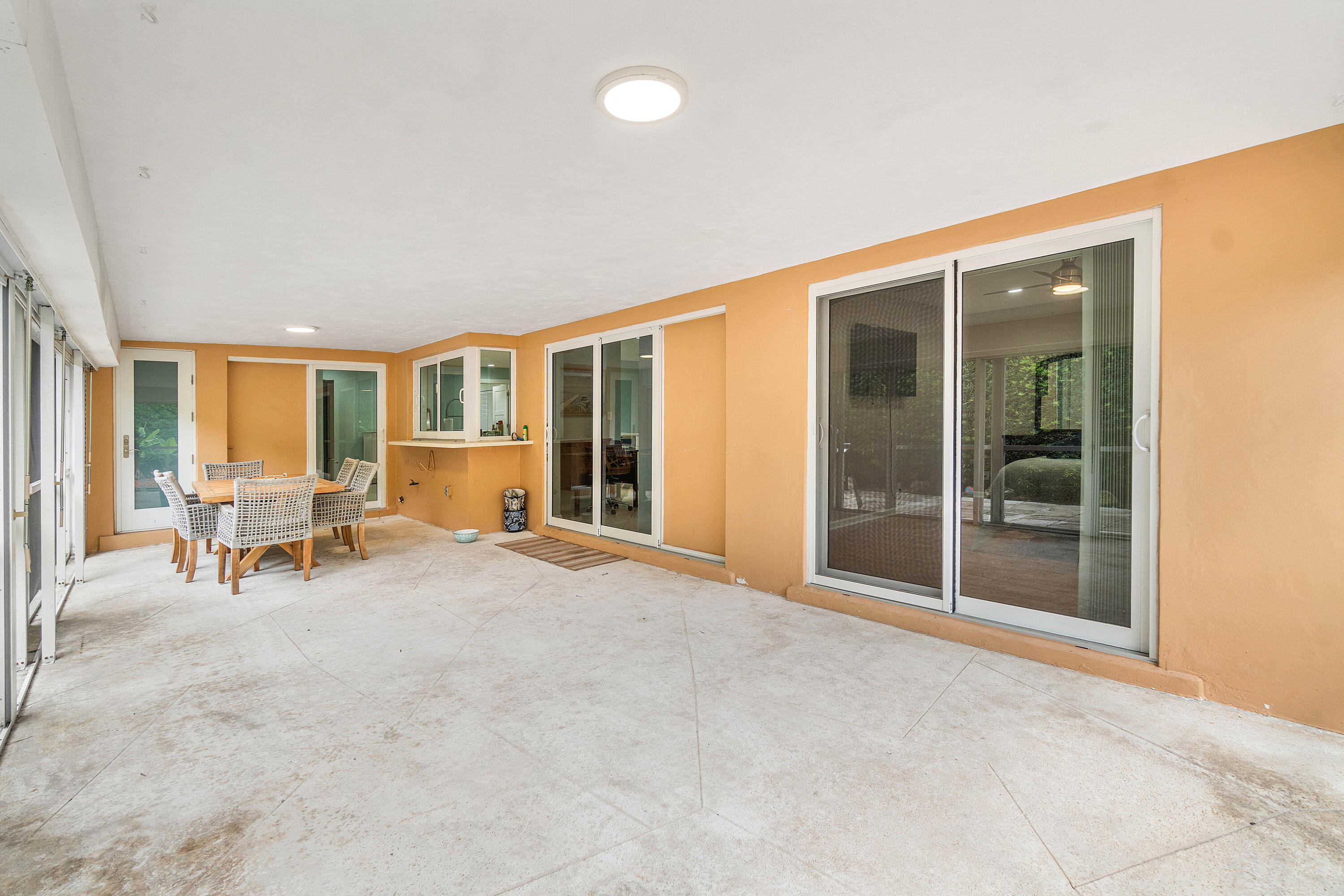 400 Northeast 43rd Street Boca Raton, FL 33431 - Photo 31 of 36 Screen area facing house