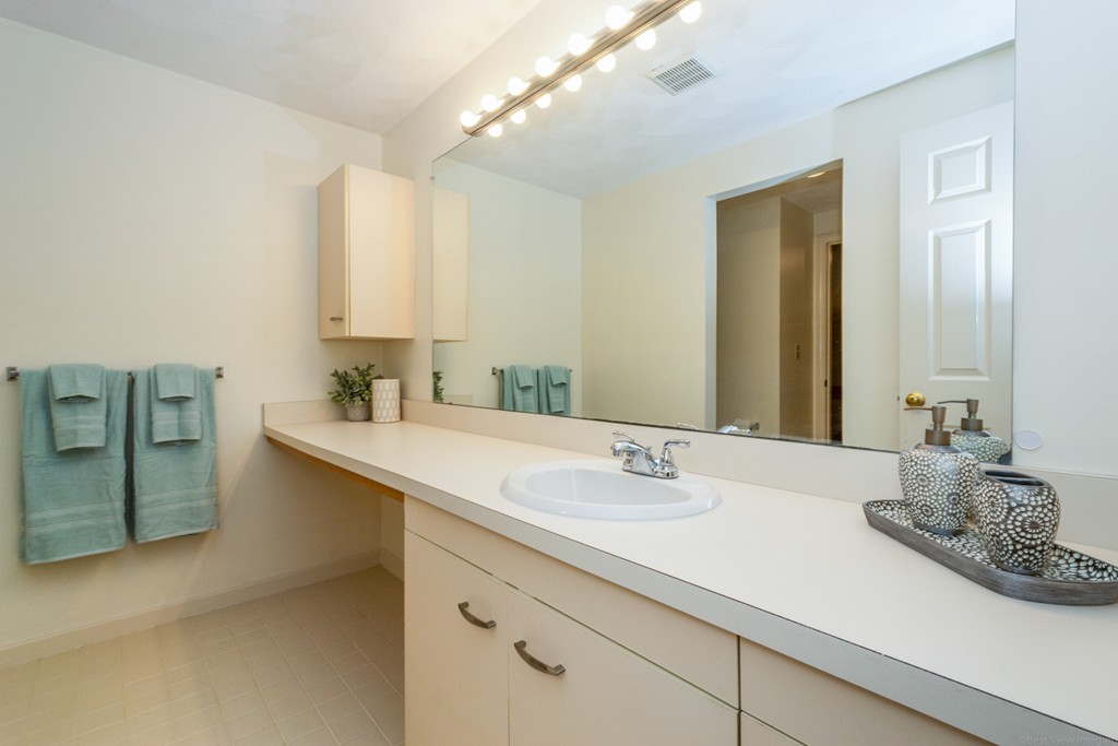 4 Deer Path, Unit 4 Maynard, MA 01754 - Photo 17 of 29 Gallery Image 17
