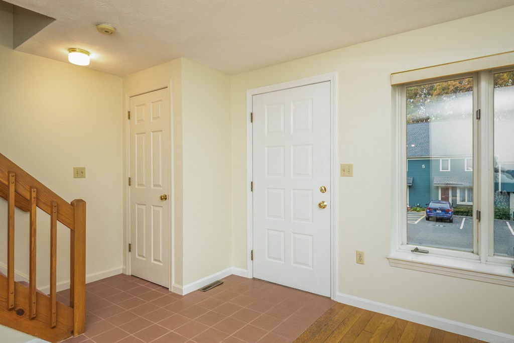 4 Deer Path, Unit 4 Maynard, MA 01754 - Photo 3 of 29 Gallery Image 3