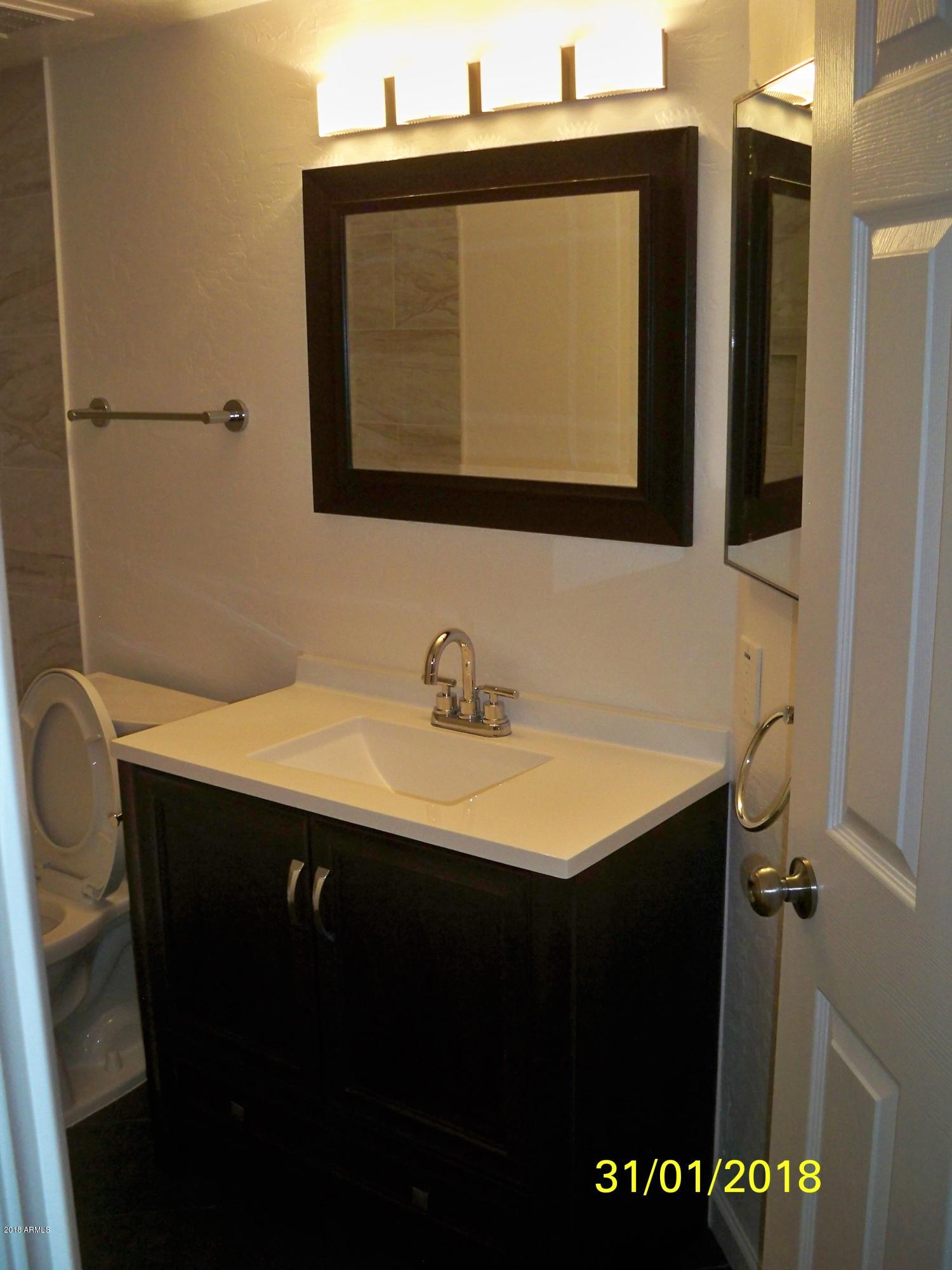 4214 West Boca Raton Road Phoenix, AZ 85053 - Photo 13 of 18 100_3369