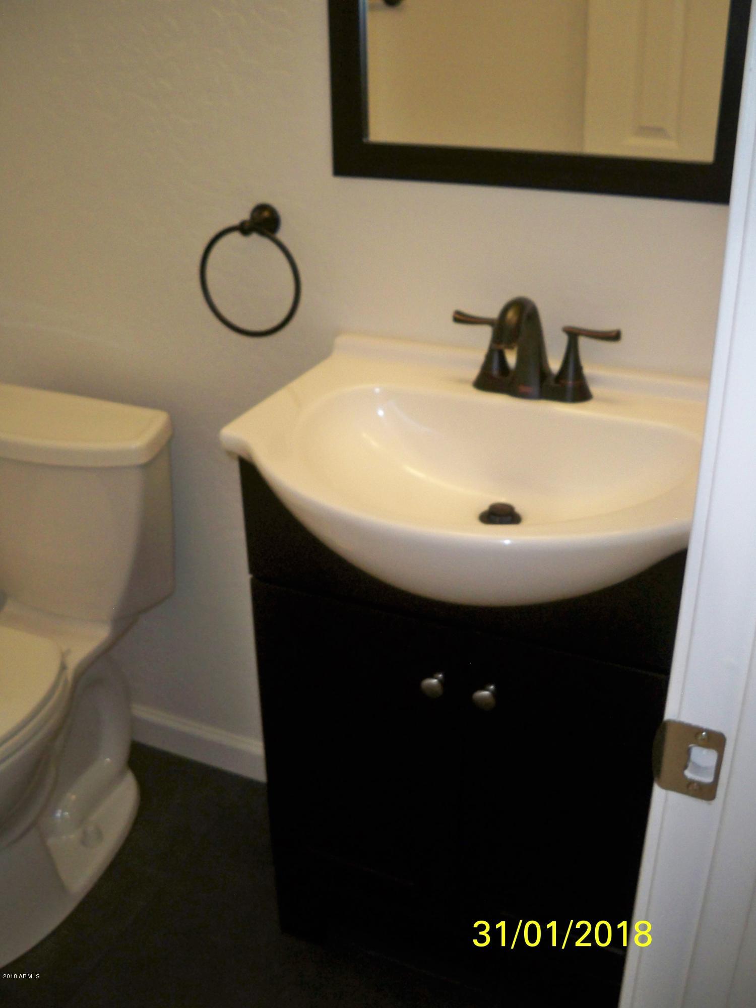 4214 West Boca Raton Road Phoenix, AZ 85053 - Photo 9 of 18 100_3345