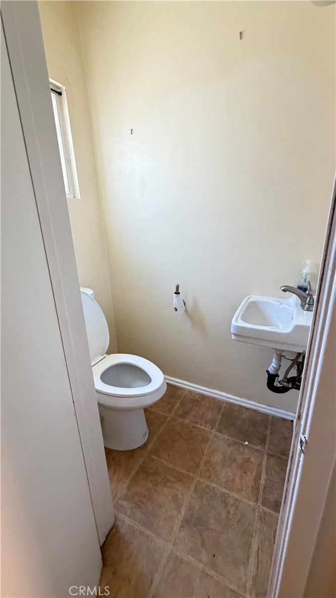 44423 3rd Street East Lancaster, CA 93535 - Photo 8 of 27