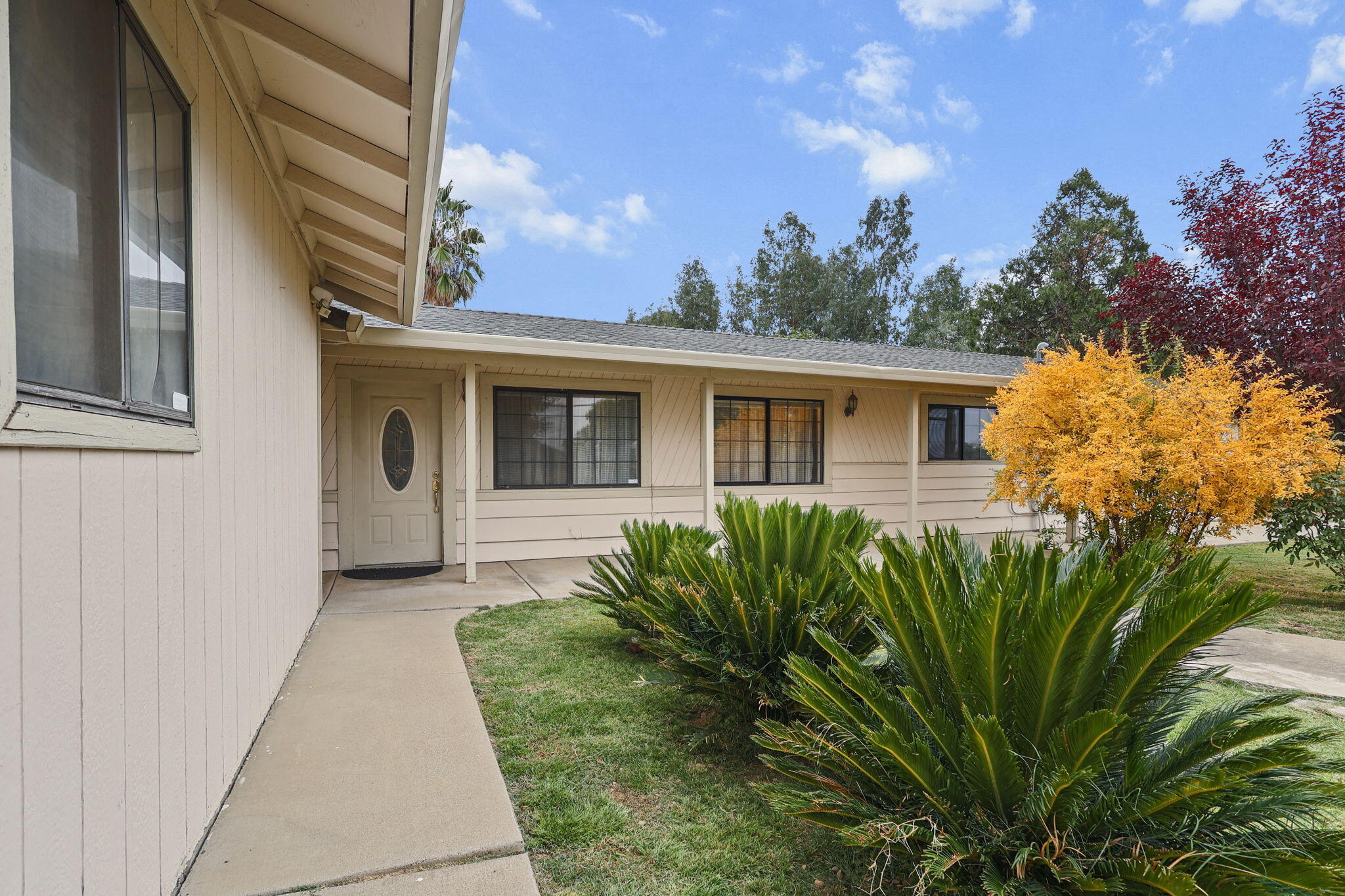 18385 Bowman Road Cottonwood, CA 96022 - Photo 2 of 39 a view of a front of house with a yard