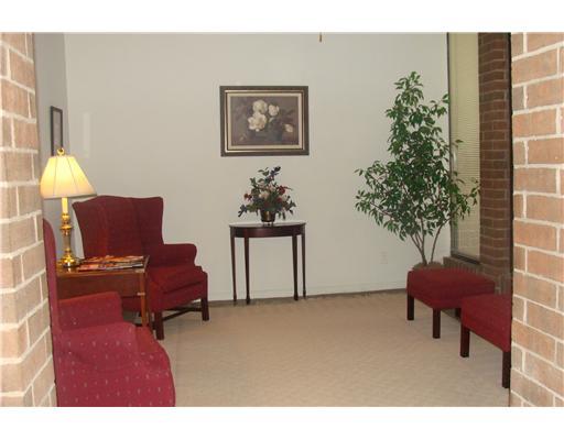 900 Washington Road, Unit 8 Mt. Lebanon, PA 15228 - Photo 15 of 17 Lobby/Reception.