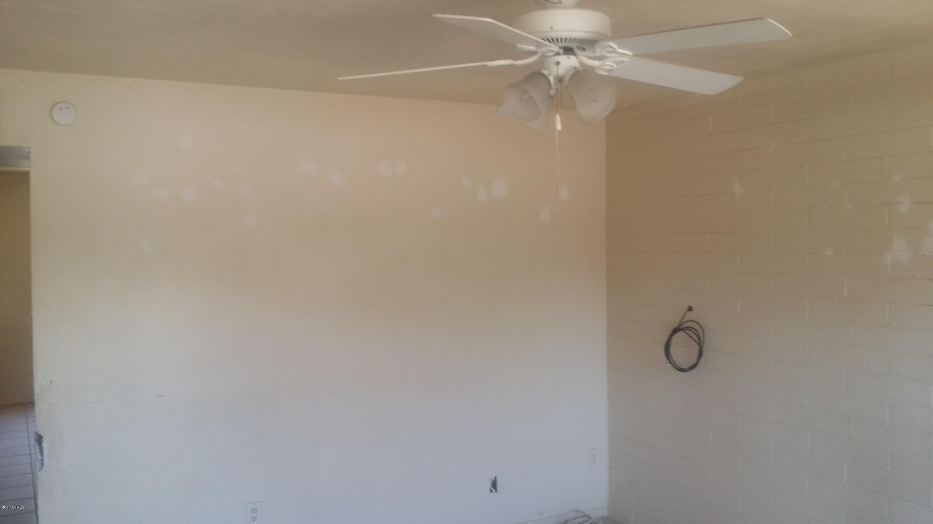 1728 West Fremont Rd. Phoenix, AZ 85041 - Photo 8 of 12 20170720_163254