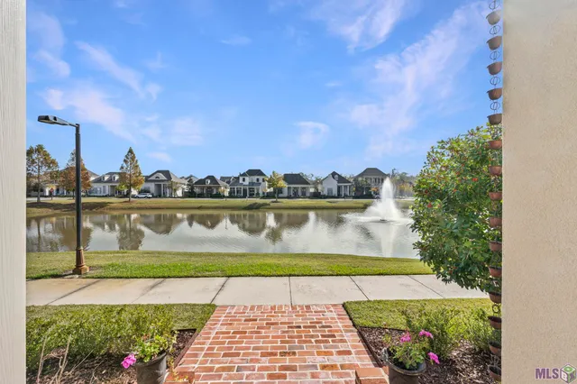 $3,000 | 10849 Creek Lane, Baton Rouge, LA 70810