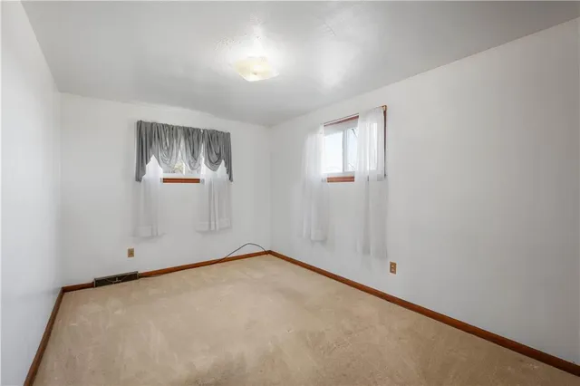 $160,000 | 275 Hallam Road, Washington, PA 15301