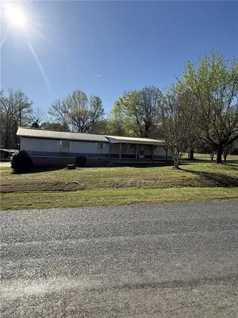 $179,900 | 3085 Stonehenge Road, Thomasville, NC 27360