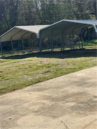 $179,900 | 3085 Stonehenge Road, Thomasville, NC 27360