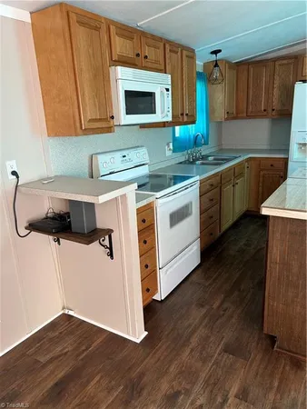 $179,900 | 3085 Stonehenge Road, Thomasville, NC 27360