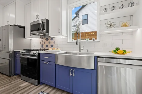 $3,400 | 2102 East 2nd Street, Unit 2, Austin, TX 78702