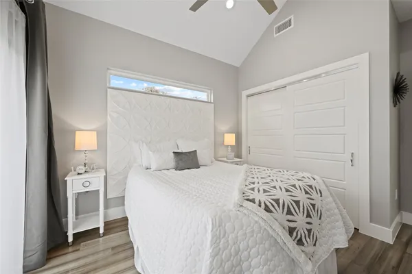 $3,400 | 2102 East 2nd Street, Unit 2, Austin, TX 78702