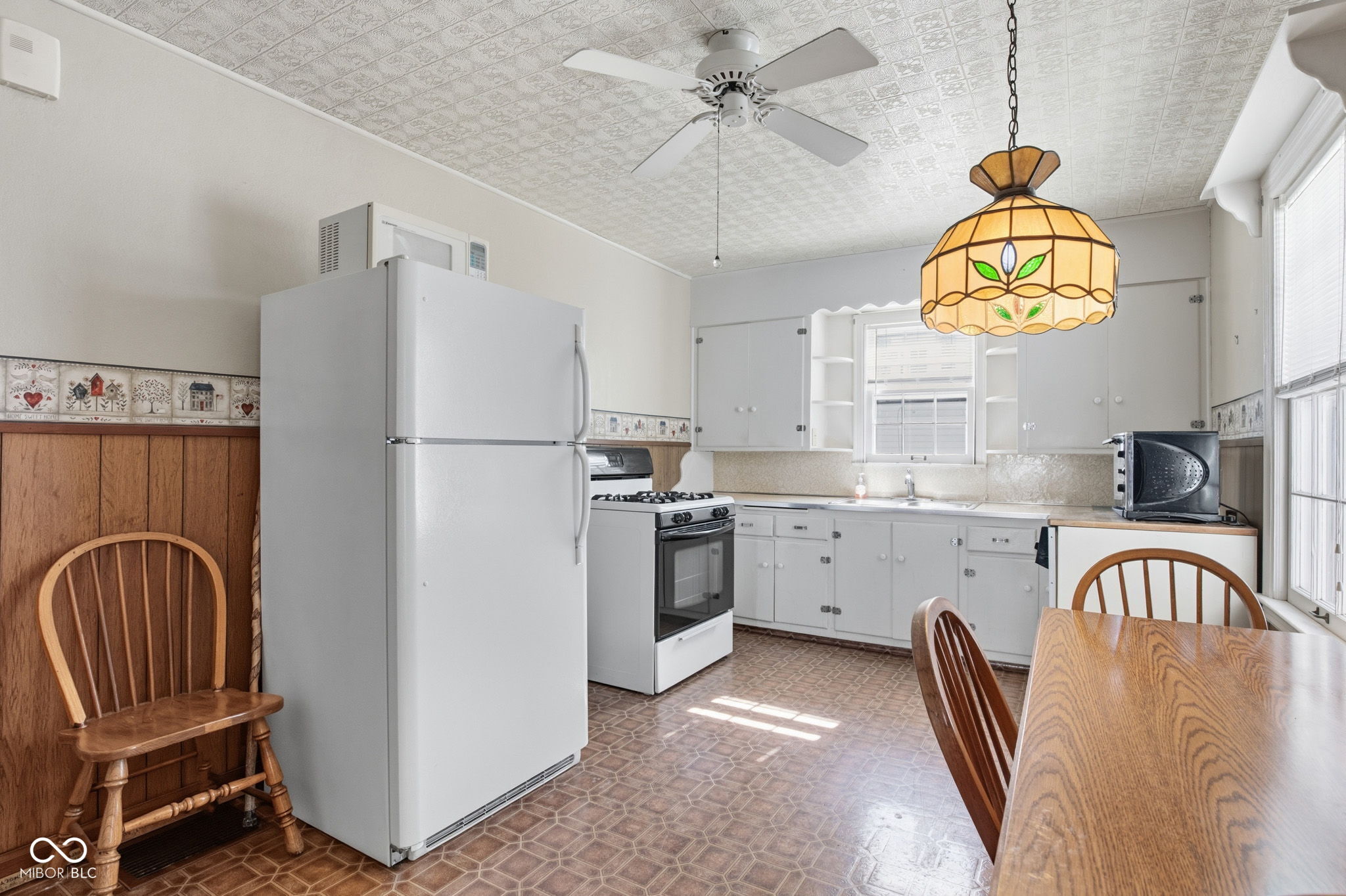 127 South Nursery Road Anderson, IN 46012 - Photo 16 of 44