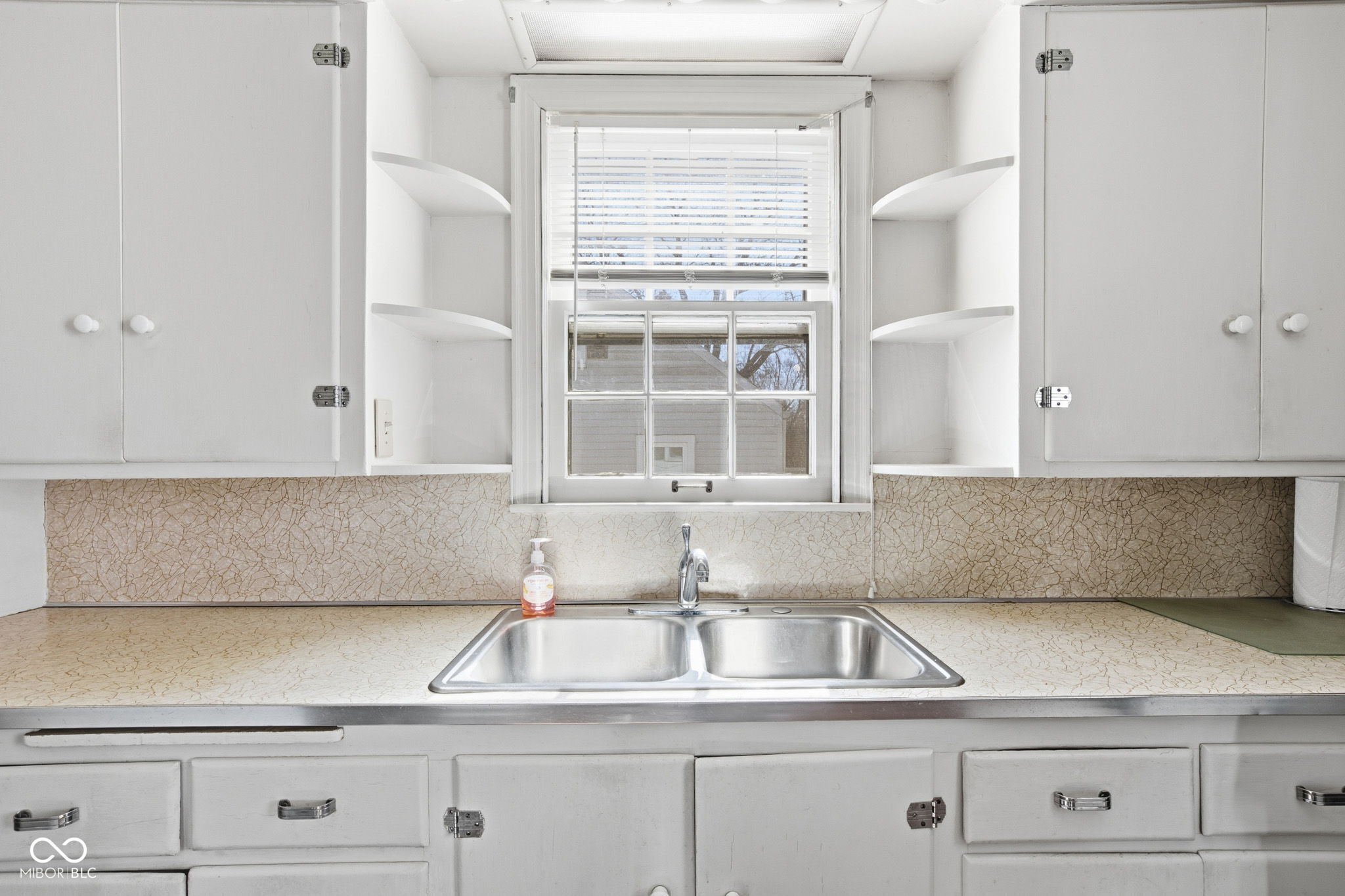 127 South Nursery Road Anderson, IN 46012 - Photo 20 of 44