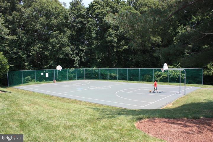 12012 Golf Ridge Court, Unit 374 Fairfax, VA 22033 - Photo 30 of 38 a view of a basketball court