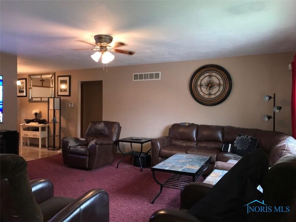 152 Taylor Road Oregon, OH 43616 - Photo 6 of 24 Gallery Image 6