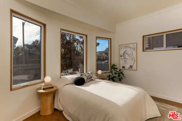 $1,295,000 | 1605 Council Street, Los Angeles, CA 90026