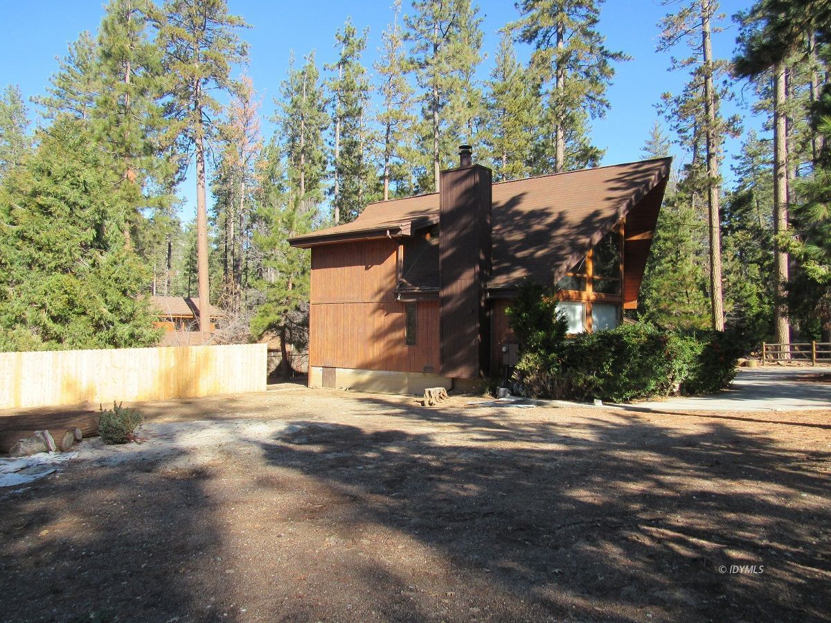 53700 Tollgate Road Idyllwild, CA 92549 - Photo 15 of 15 a view of a house with a yard