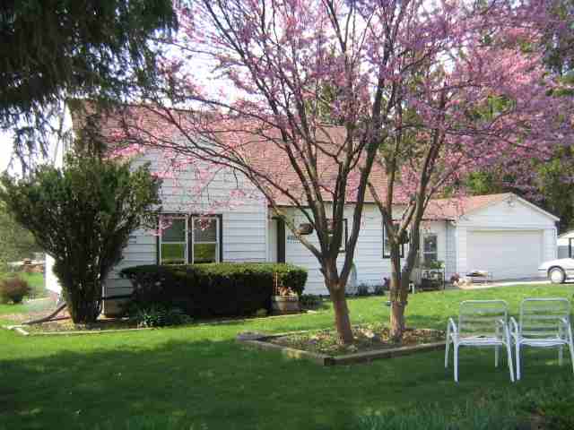 4920 Fairhaven Road Davenport, IA 52807 - Photo 1 of 5 Gallery Image 1