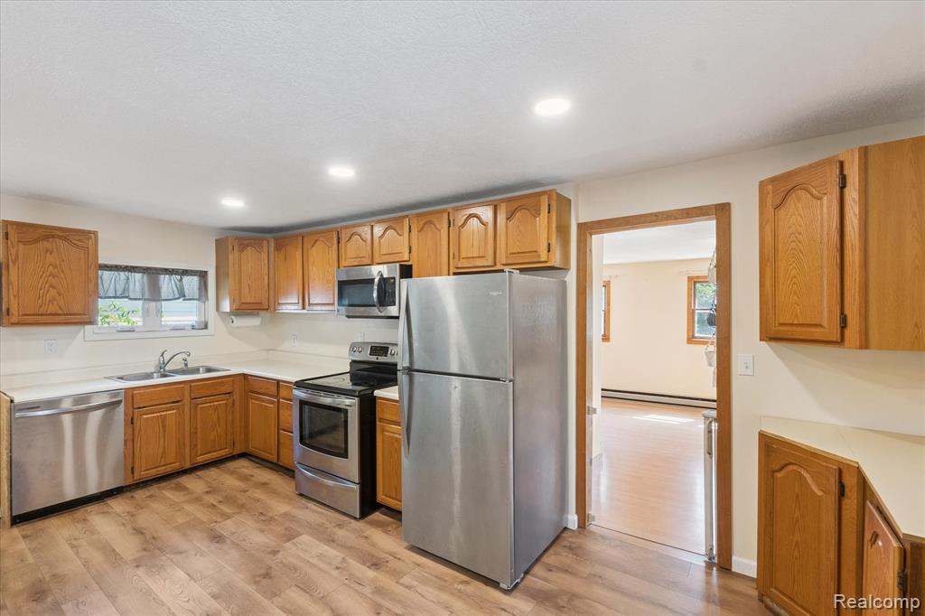 338 Green Perry, MI 48872 - Photo 9 of 26 Gallery Image 9