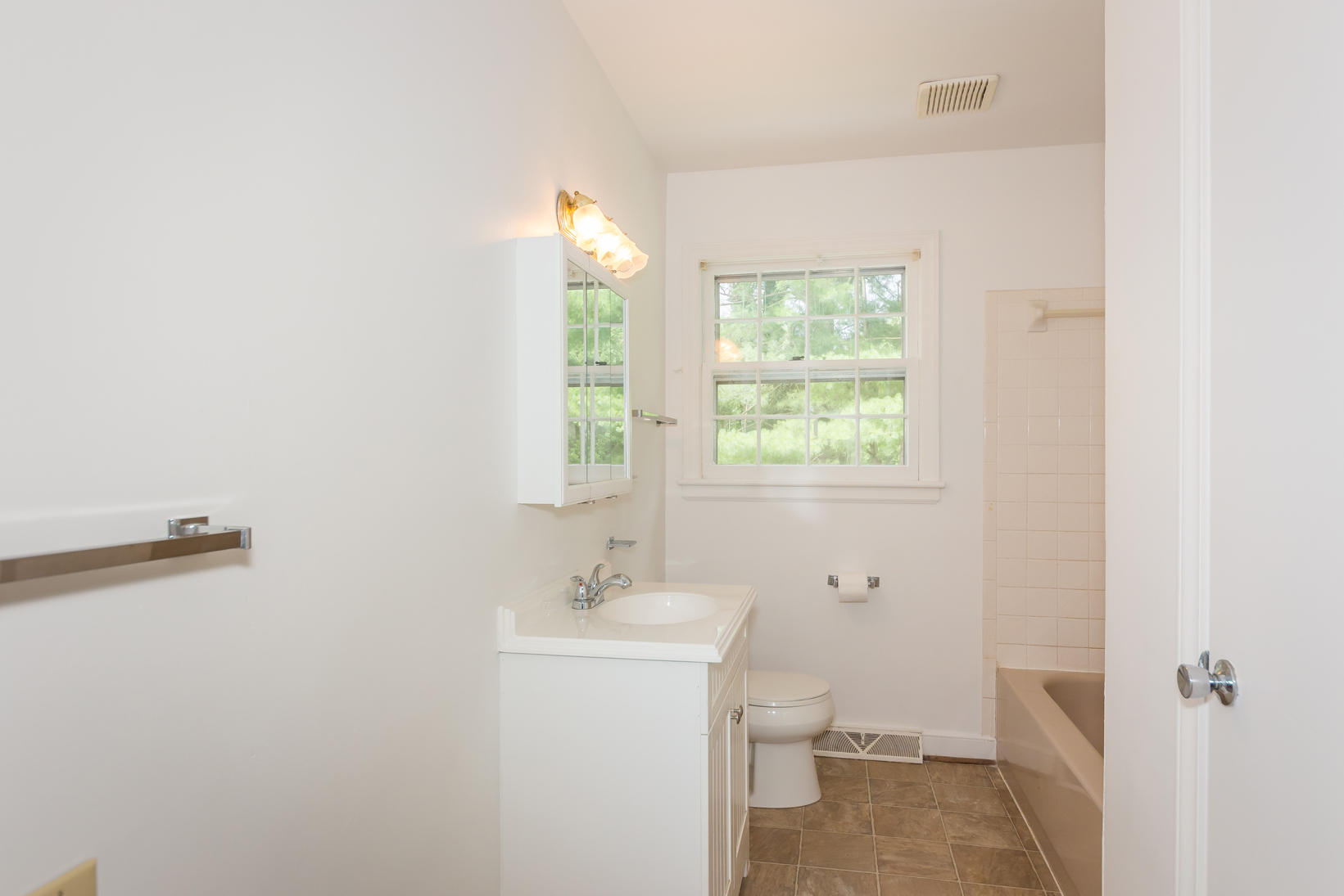 3604 Georgetown Road Roanoke, VA 24018 - Photo 26 of 35 IMG_1542