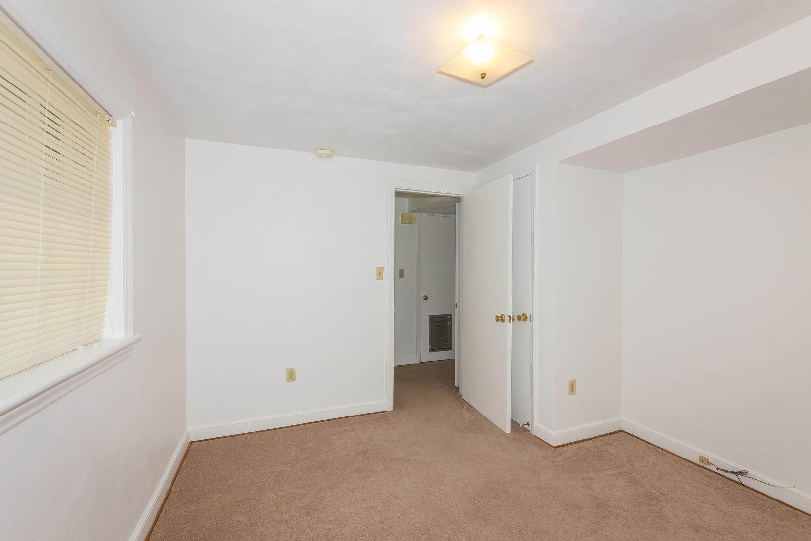 3604 Georgetown Road Roanoke, VA 24018 - Photo 33 of 35 IMG_1551